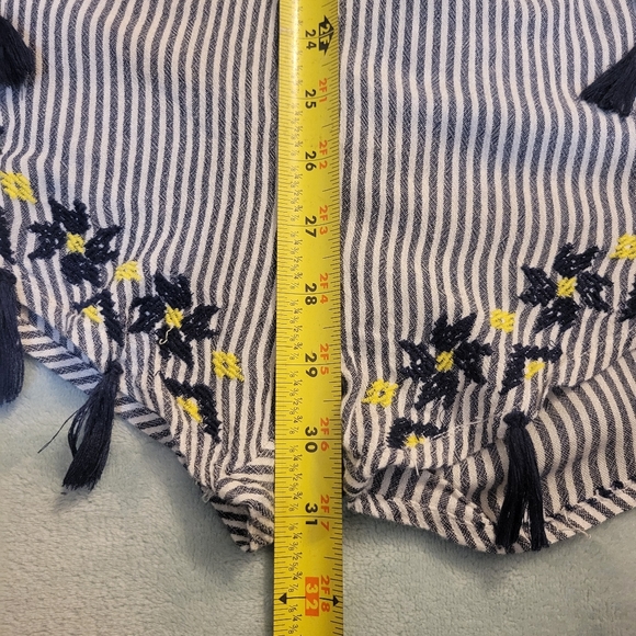✨️3 for $15✨️Topshop pinstripe floral embroidered romper - sz 4-6 - Picture 7 of 11